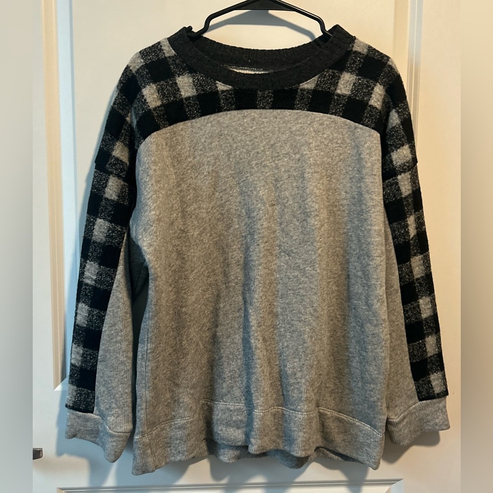 Madewell Gray and Black Checkered Crewneck Sweater